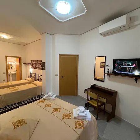 ホテル Su Marmuri