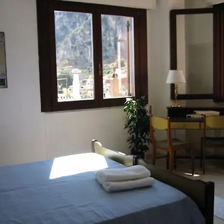 Hotel Su Marmuri
