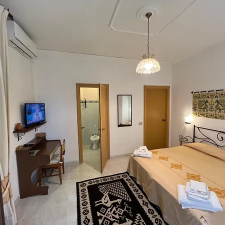 Su Marmuri Hotell 3*